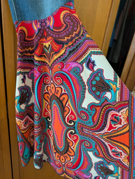 Adrian Goldschmeid lWomen’s Blue Denim Jeans with Multicolor Paisley Flare and - Picture 2 of 4